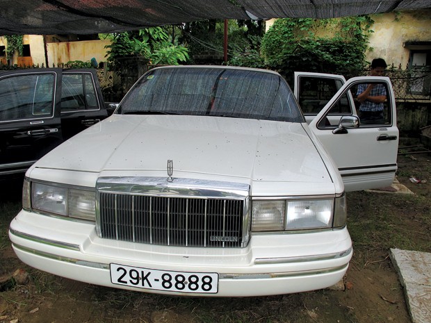 Xe Lincoln đời 91 mang biển số 29K – 8888, chiếc xe phục vụ cố Thủ tướng Võ Văn Kiệt.